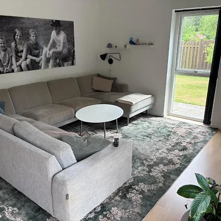 Stylish Close To The Beach, Nature, And Copenhagen Solrod
